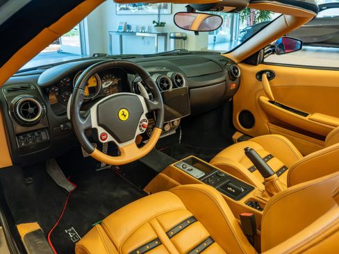 Used 2007 Ferrari F430 Spider RWD image 9