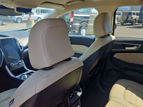 Used 2024 Ford Edge SEL w/ Convenience Package AWD/4WD image 11