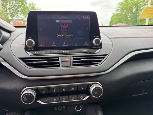 Used 2021 Nissan Altima 2.5 SR w/ SR Premium Package AWD/4WD image 21