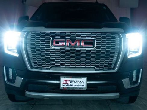 Used 2023 GMC Yukon XL Denali image 38