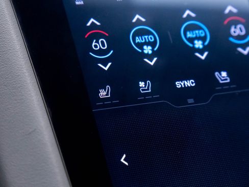 Used 2021 Porsche Taycan Turbo S image 28