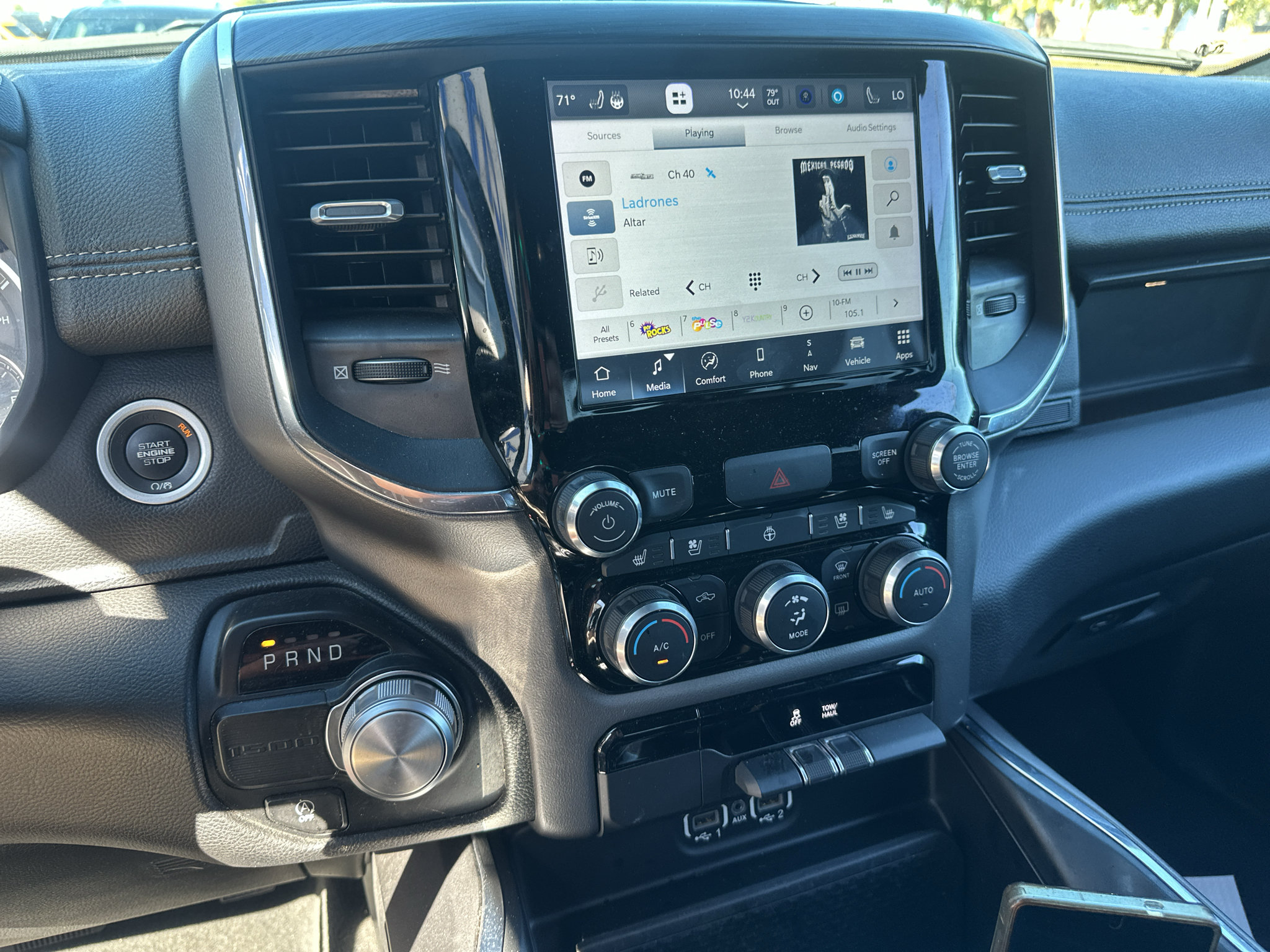 Used 2024 RAM 1500 Laramie RWD image 28