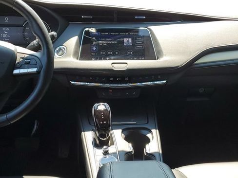 Used 2023 Cadillac XT4 Premium Luxury w/ Cold Weather Package FWD image 30