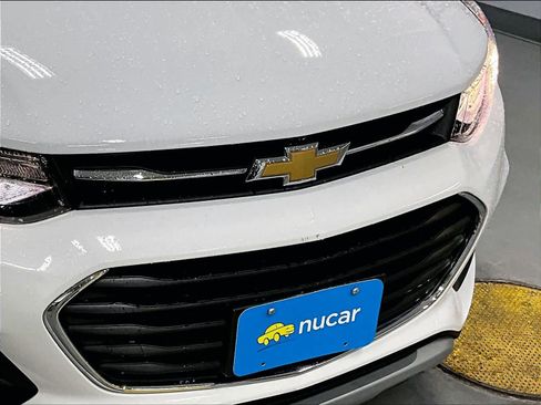 Used 2018 Chevrolet Trax LT w/ LT Convenience Package image 29