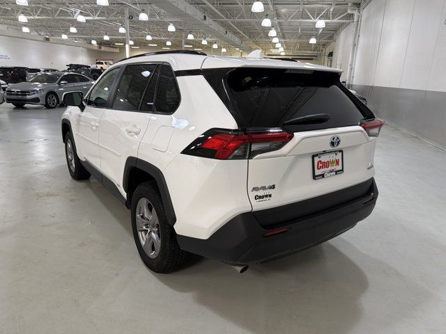 Used 2024 Toyota RAV4 LE AWD/4WD image 6