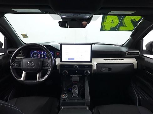 Used 2024 Toyota Tacoma TRD Off-Road image 6