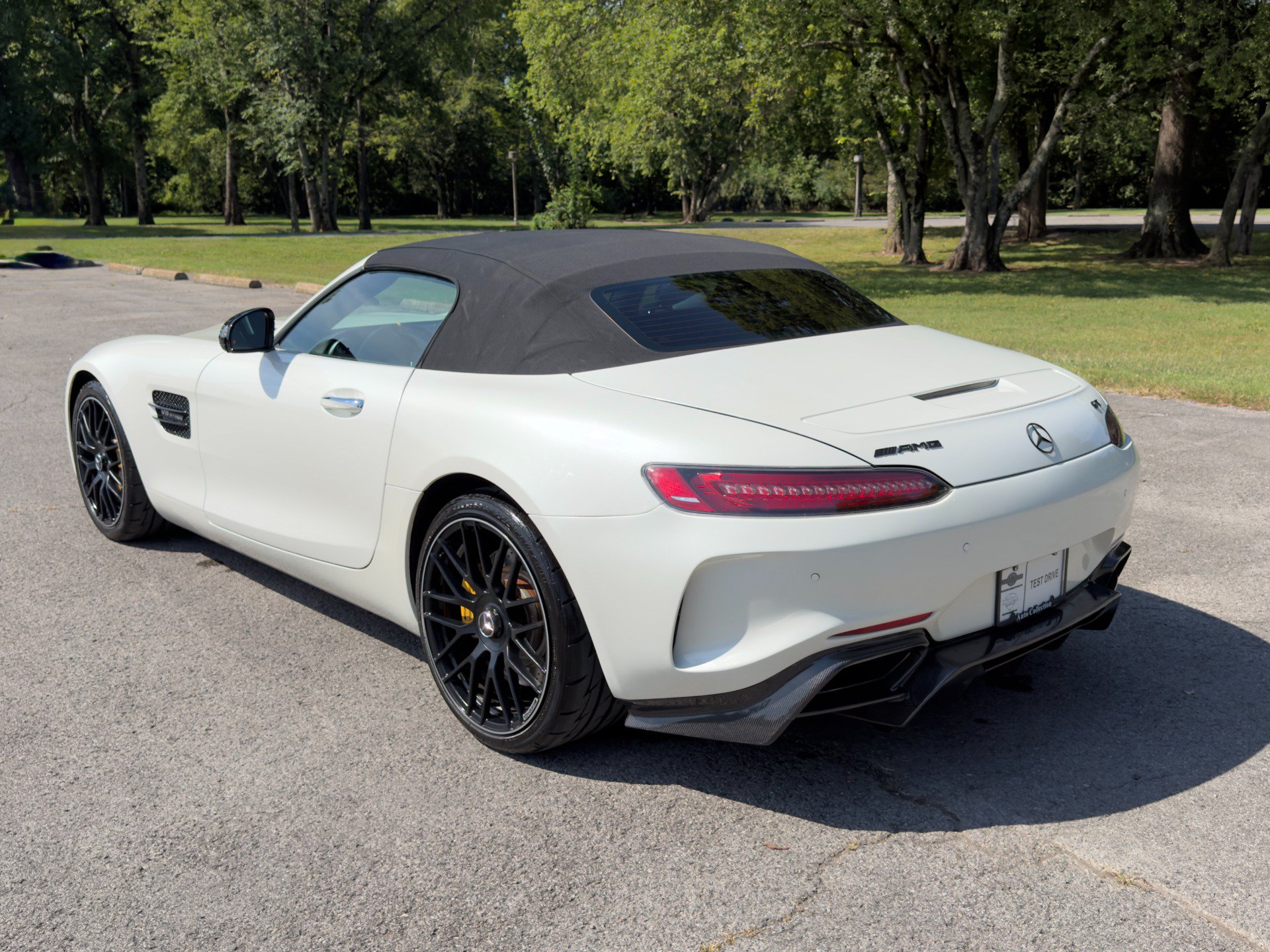 Used 2019 Mercedes-Benz AMG GT Roadster image 8