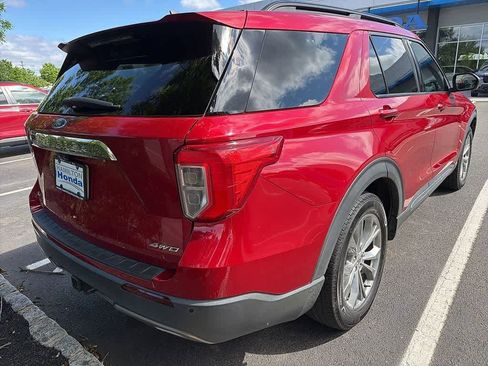 Used 2021 Ford Explorer XLT w/ Equipment Group 202A AWD/4WD image 5