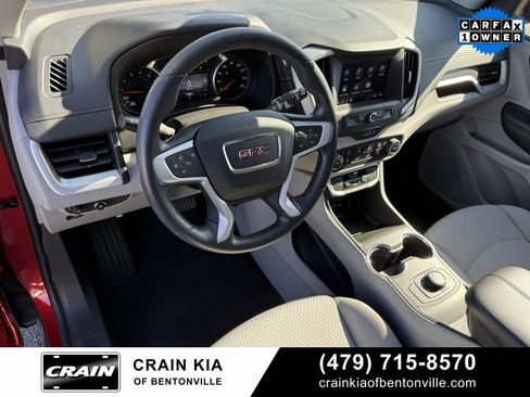 Used 2022 GMC Terrain SLE image 10