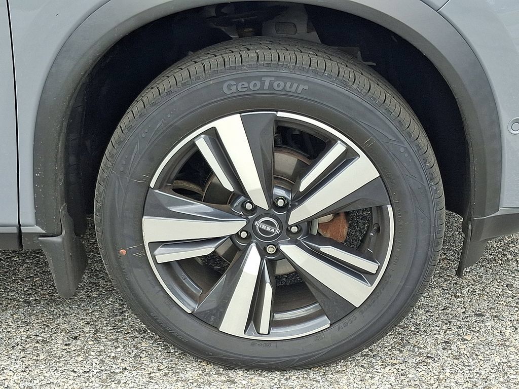 Certified 2023 Nissan Rogue SL w/ SL Premium Package AWD/4WD image 9