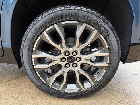 New 2026 GMC Acadia Denali Ultimate AWD/4WD image 35