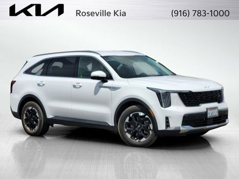 Certified 2024 Kia Sorento S FWD image 1
