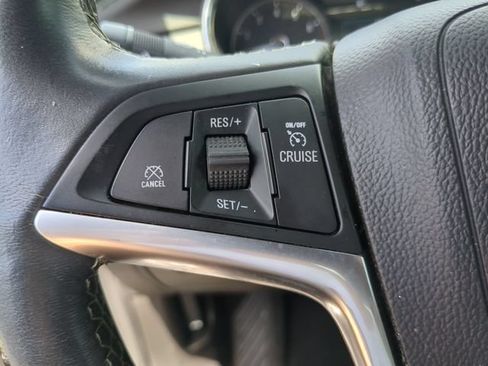 Used 2022 Buick Encore Preferred w/ Safety Package AWD/4WD image 27