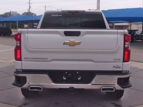 Used 2024 Chevrolet Silverado 1500 LTZ AWD/4WD image 17