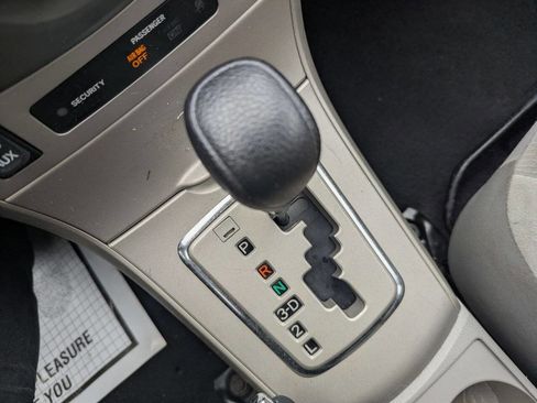 Used 2013 Toyota Corolla LE image 22