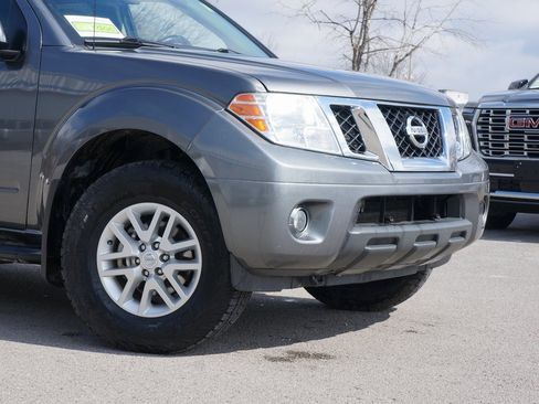 Used 2020 Nissan Frontier SV w/ SV Utility Package image 3