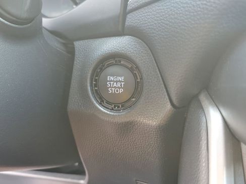 Used 2025 Toyota RAV4 XLE w/ Convenience Package image 30