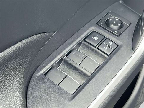 Used 2023 Toyota RAV4 SE image 23