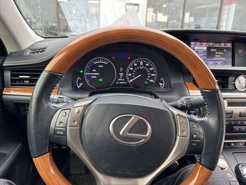 Used 2014 Lexus ES 300h FWD image 8