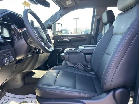 New 2026 Chevrolet Silverado 3500 LTZ image 15