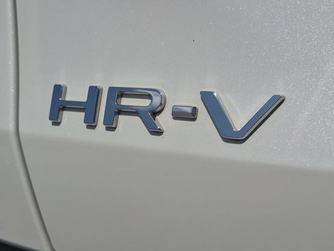Certified 2024 Honda HR-V LX image 29