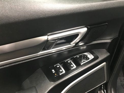 Used 2020 Kia Telluride S w/ S 8 Passenger Seating Package image 10