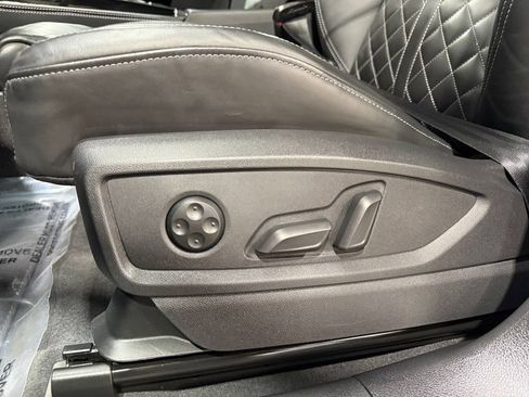 Used 2023 Audi SQ5 Premium Plus w/ Premium Plus Package AWD/4WD image 21