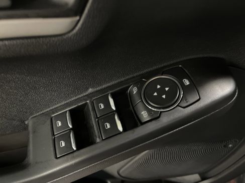 Used 2022 Ford Escape SE w/ SE Sport Appearance Package image 7