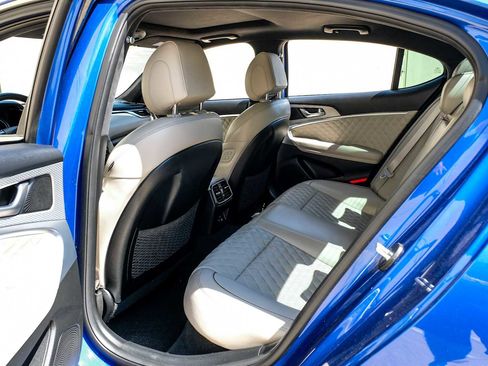 Used 2023 Genesis G70 3.3T w/ Sport Prestige Package image 43