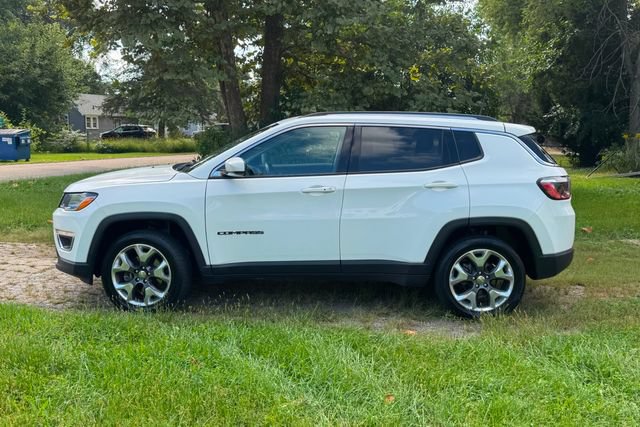 Used 2021 Jeep Compass Limited AWD/4WD image 2