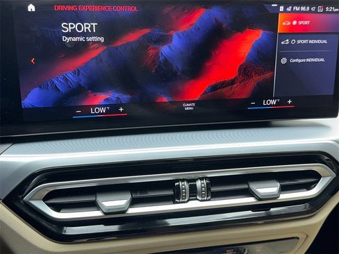 Used 2022 BMW i4 eDrive40 w/ Premium Package image 31