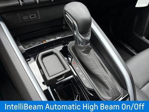 New 2025 Chevrolet Colorado LT w/ LT Convenience Package image 18