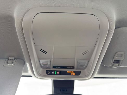 Used 2020 Chevrolet Equinox LS FWD image 6