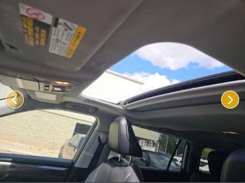 Used 2023 Toyota Highlander Limited image 10