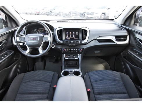 Used 2022 GMC Terrain SLE w/ Driver Convenience Package image 9