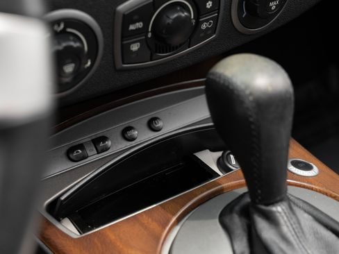 Used 2003 BMW Z4 2.5i RWD image 16