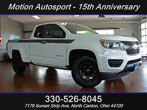Used 2015 Chevrolet Colorado W/T RWD image 2