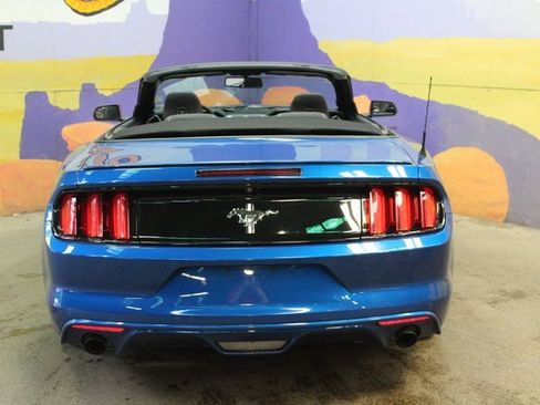 Used 2017 Ford Mustang Convertible w/ Equipment Group 051A image 26