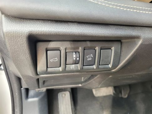 Used 2024 Subaru Outback Limited image 25