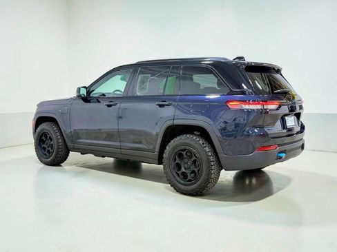 Used 2022 Jeep Grand Cherokee Trailhawk AWD/4WD image 25