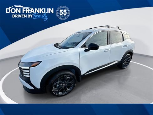 New 2026 Nissan Kicks SR w/ Cold Weather Package image 1