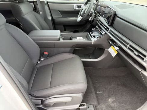 New 2026 Hyundai Santa Fe SE FWD image 18