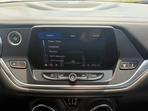 Used 2020 Chevrolet Blazer LT FWD image 18