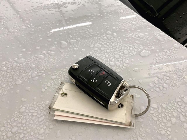 Used 2021 Volkswagen Golf 4-Door FWD image 9