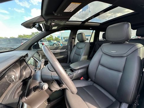 Used 2024 Cadillac XT6 Luxury AWD/4WD image 18