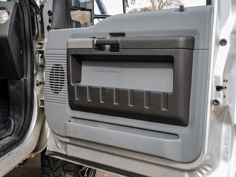 Used 2016 Ford F350 XLT w/ XLT Value Package image 33