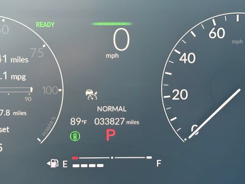 Used 2025 Honda Civic Sport image 16