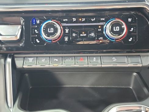New 2026 GMC Sierra 2500 Denali Ultimate AWD/4WD image 32