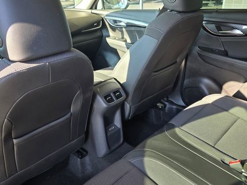 Used 2023 Buick Envision Preferred image 18