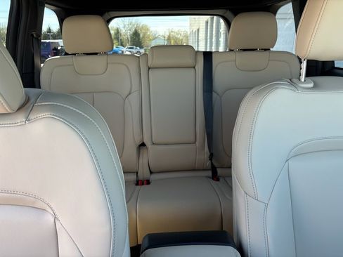 New 2026 Jeep Grand Cherokee Limited image 15